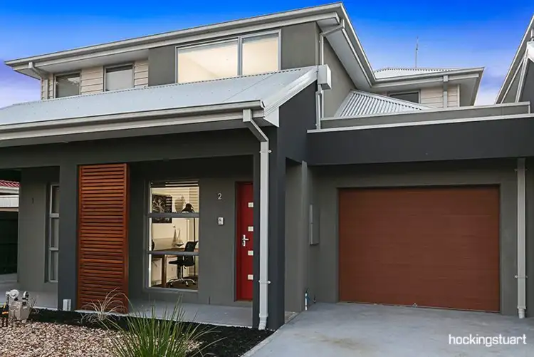 2/31 Cooper Avenue, Altona North VIC 3025