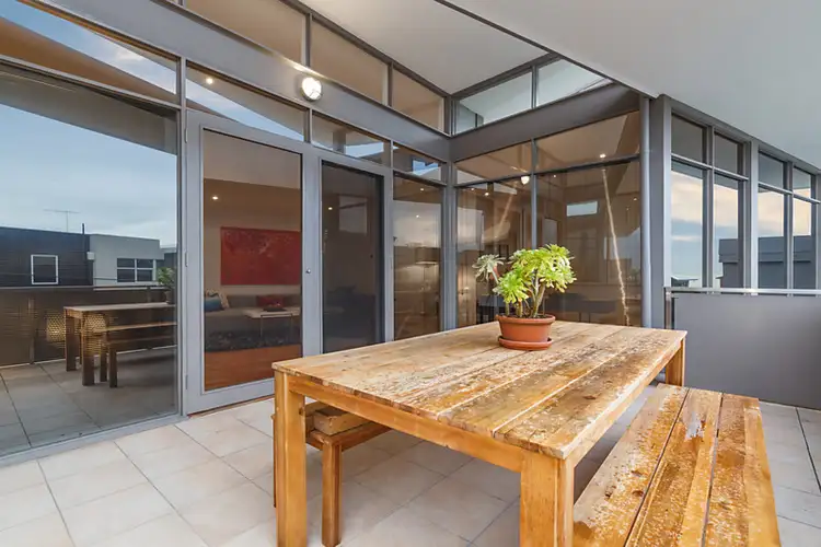 Third view of Homely apartment listing, 2/250 Nepean Highway, Edithvale VIC 3196