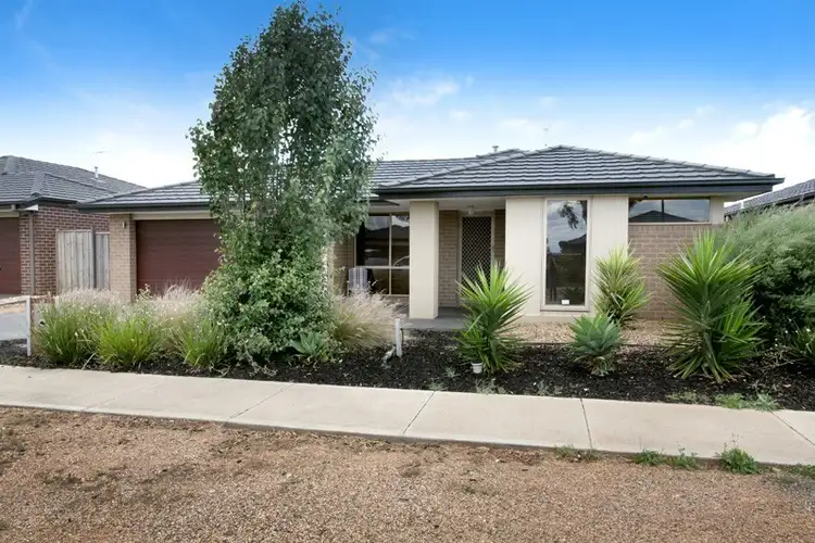 32 Merrystowe Way, Melton West VIC 3337