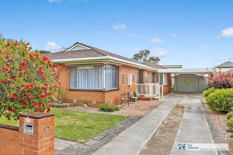 1B Curlew Avenue, Altona VIC 3018