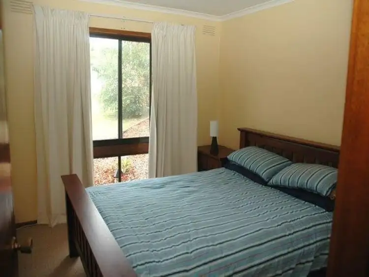 Seventh view of Homely house listing, 3 Dyer Court, Traralgon VIC 3844