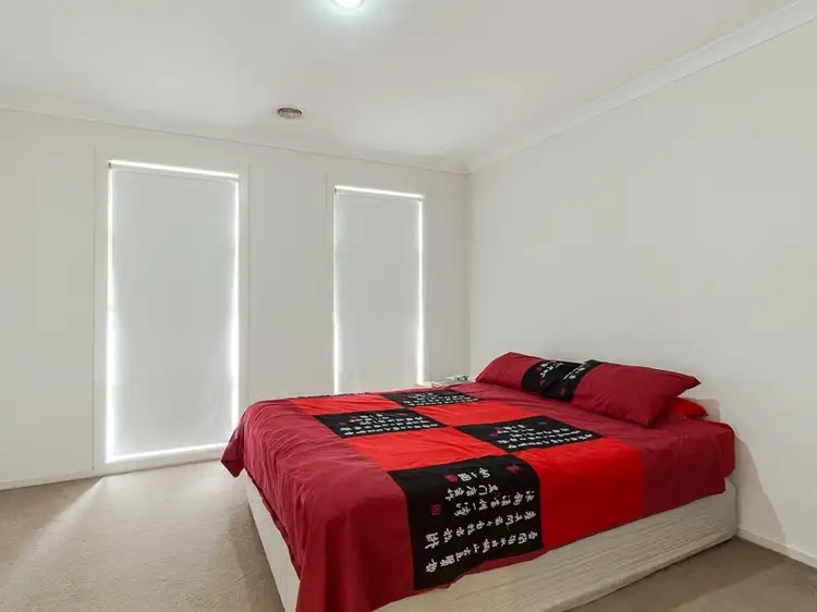 Seventh view of Homely house listing, 4 Champion Court, Truganina VIC 3029