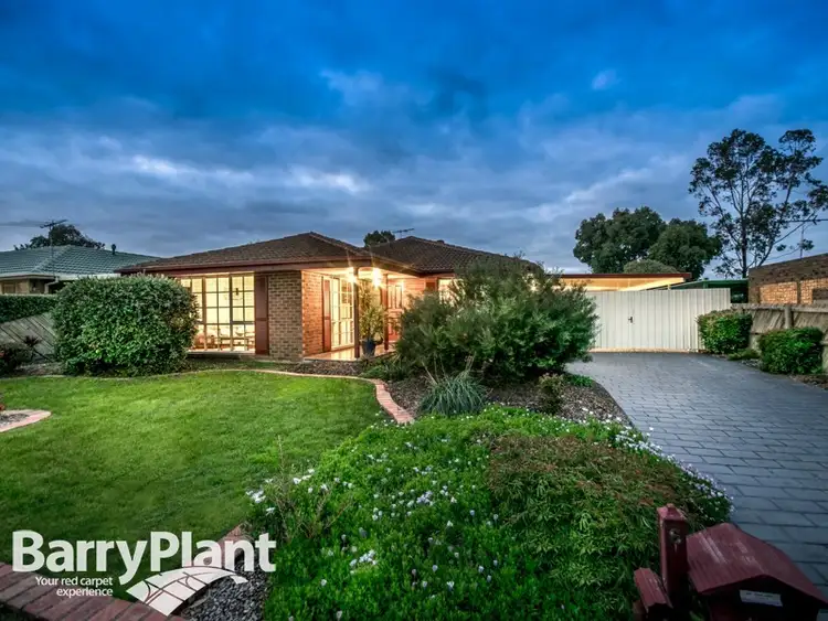 6 Eton Close, Sunbury VIC 3429