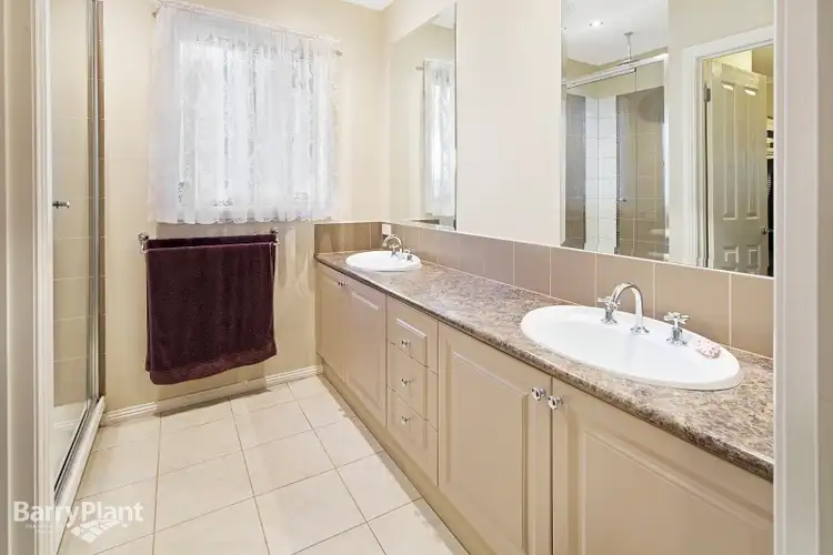Sixth view of Homely house listing, 5 Grosvenor Place, Narre Warren North VIC 3804