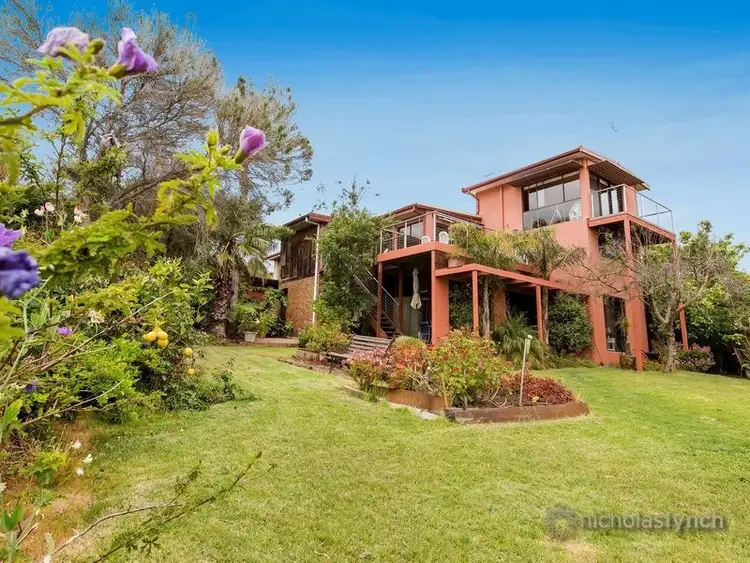 1 Koornalla Crescent, Mount Eliza VIC 3930