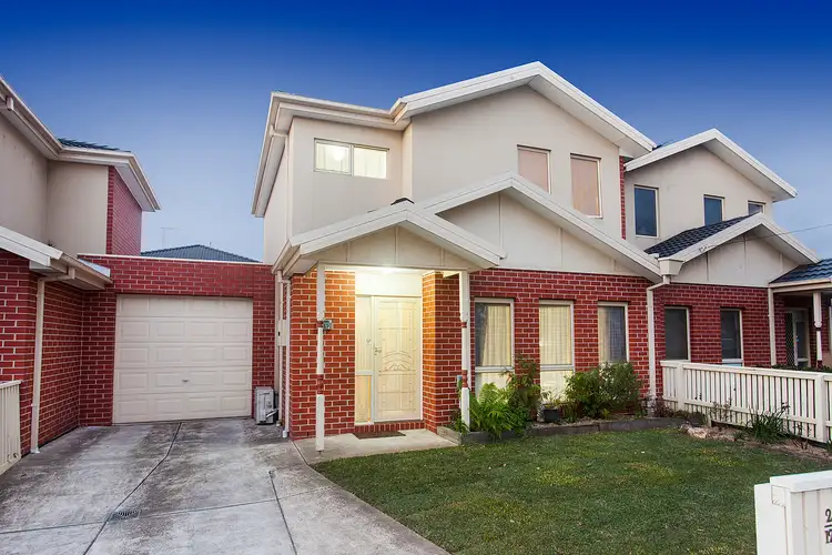 2/12 Janson Street, Maidstone VIC 3012