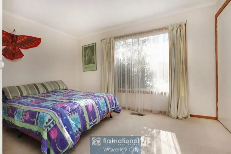 Sixth view of Homely house listing, 18 Viewbank Road, Mount Waverley VIC 3149