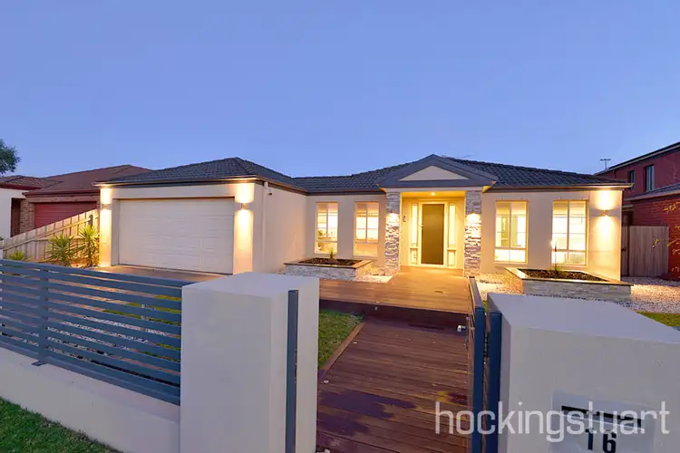 16 Osmington Circle, Narre Warren South VIC 3805