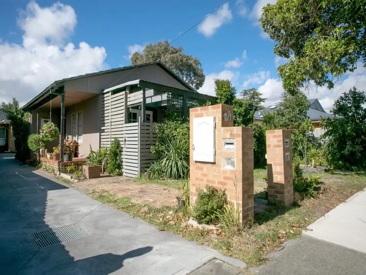 11 Stringybark Crescent, Frankston North VIC 3200