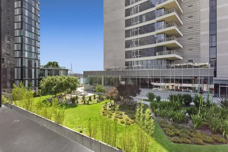 711/838 Bourke Street, Docklands VIC 3008