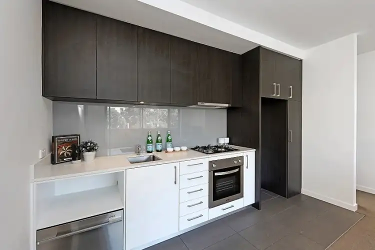 Fifth view of Homely apartment listing, 8/111 Riversdale Road, Hawthorn VIC 3122