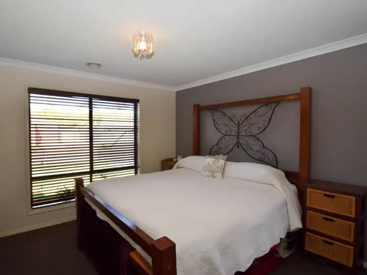 Seventh view of Homely house listing, 8 Wooloona Court, Wangaratta VIC 3677