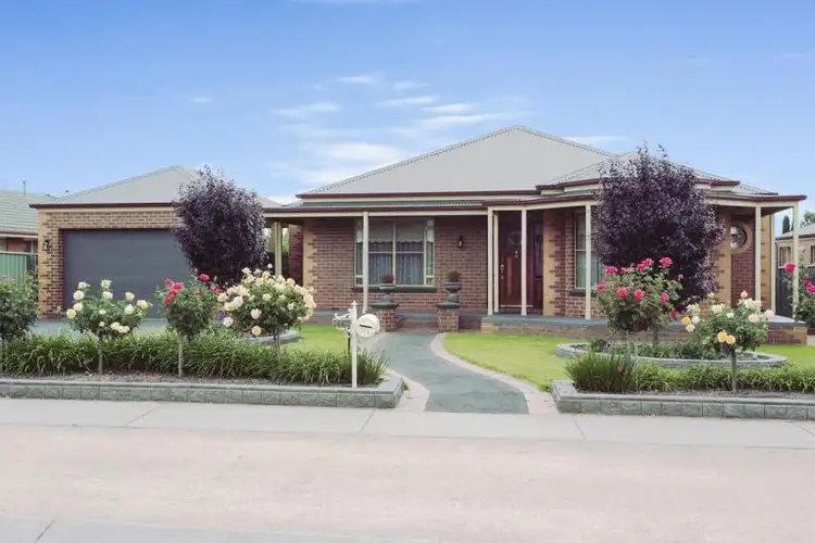 Second view of Homely house listing, 14 Lewana Way, Strathfieldsaye VIC 3551
