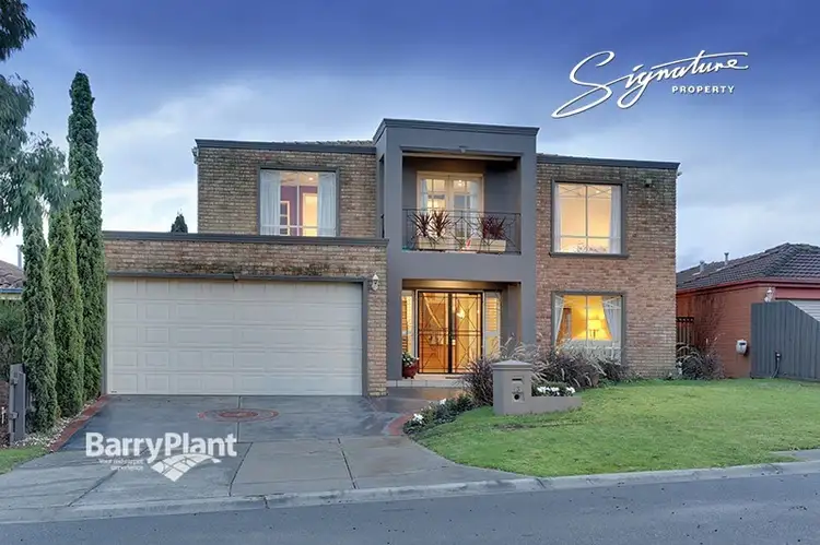 13 Lucy Hill Rise, Rowville VIC 3178