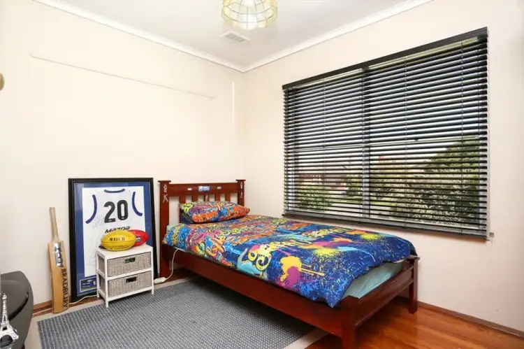 Sixth view of Homely house listing, 110 Sunset Boulevard, Jacana VIC 3047