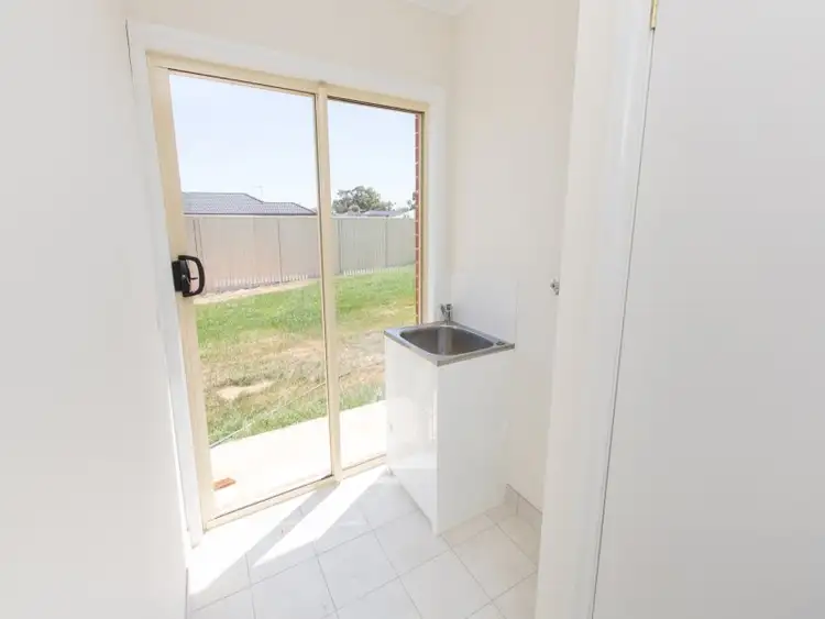 Seventh view of Homely house listing, 2 Cabernet Court, Mildura VIC 3500
