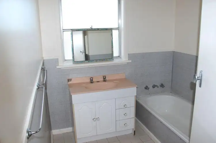 Sixth view of Homely house listing, 7 Jefferson Avenue, Lakes Entrance VIC 3909