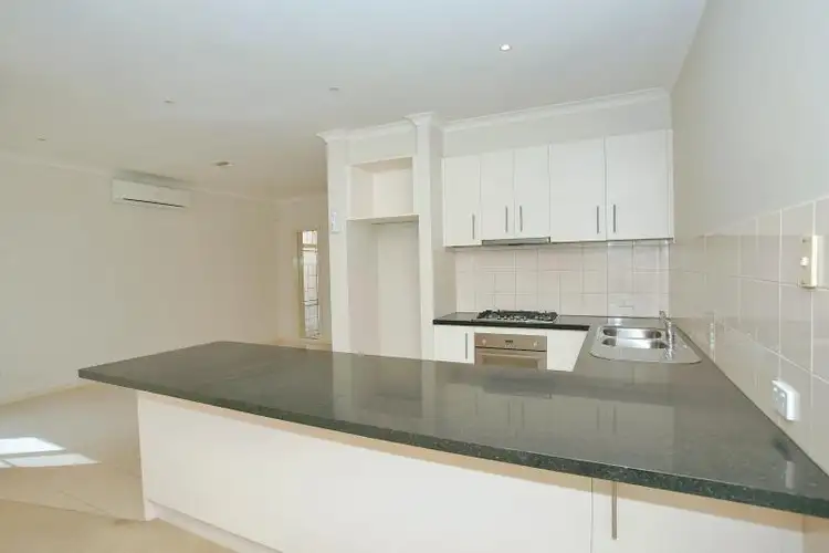 Sixth view of Homely house listing, 2/2 Coventry Drive, Sandhurst VIC 3977