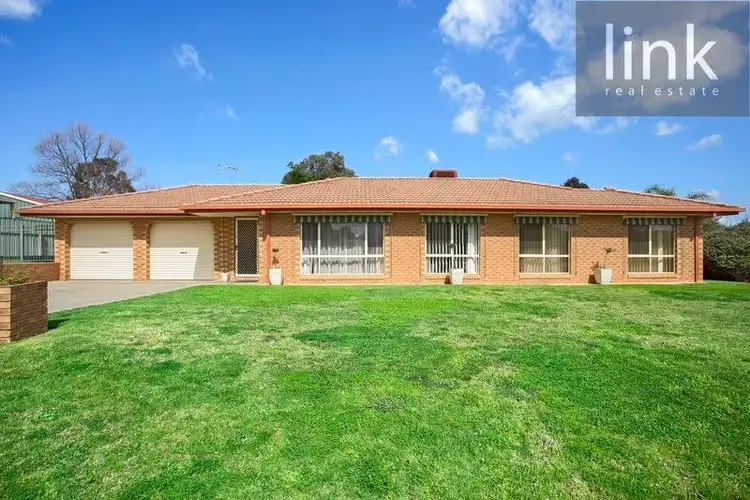 Second view of Homely house listing, 2 Cedar Court, Thurgoona NSW 2640