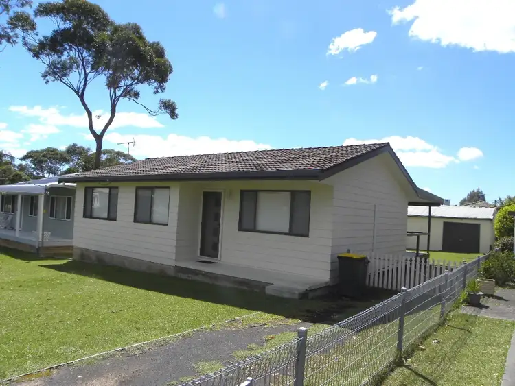 4 Wildwood Ave, Sussex Inlet NSW 2540