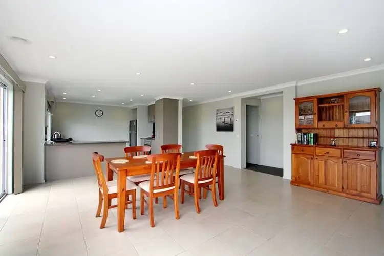 Fifth view of Homely house listing, 86 Hammersmith Circuit, Traralgon VIC 3844