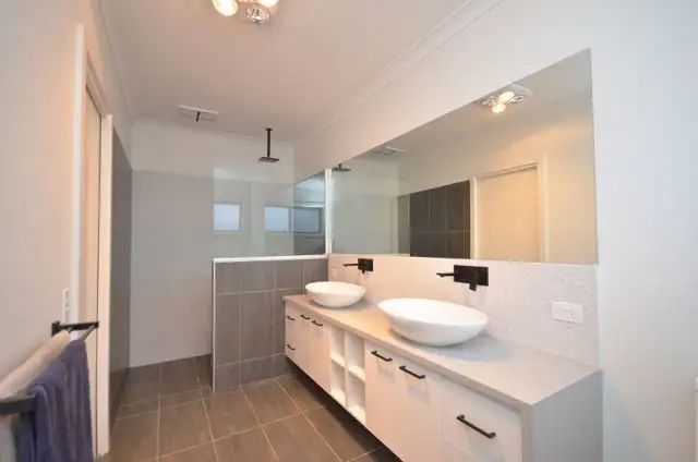 Seventh view of Homely house listing, 5 Strutt Street, Echuca VIC 3564