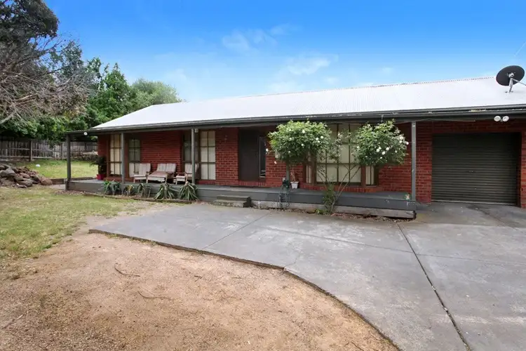 2/408 Mascoma Street, Strathmore Heights VIC 3041
