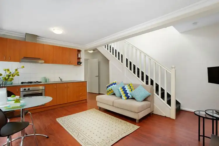 Third view of Homely apartment listing, 1A/10 Auburn Grove, Hawthorn East VIC 3123