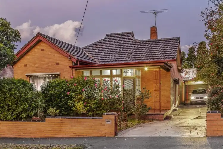 4 Gladstone Street, Kew VIC 3101