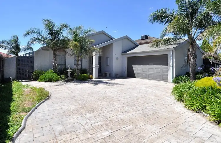 30 Kunat Street, Deer Park VIC 3023