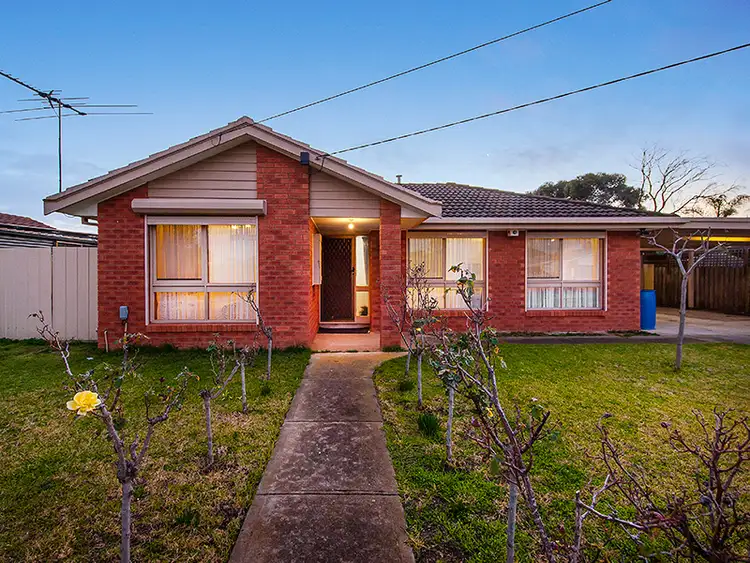 32 Dobell Crescent, Werribee VIC 3030
