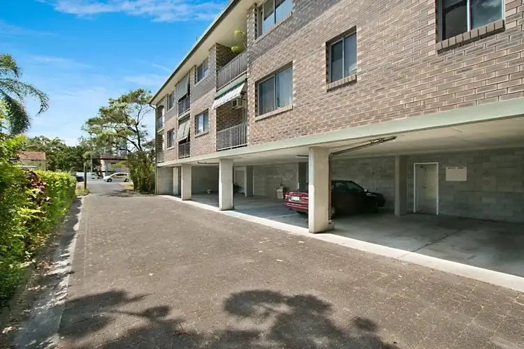 4/28 Coolangatta Road - Waverley Lodge, Kirra QLD 4225