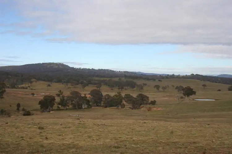 661 Shingle Hill Way, Gundaroo NSW 2620
