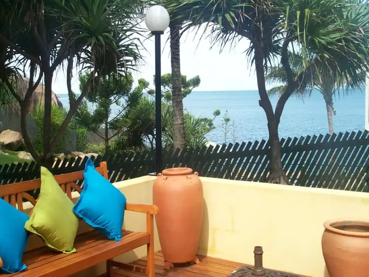 13 Boulder Court Nelly Bay, Magnetic Island QLD 4819
