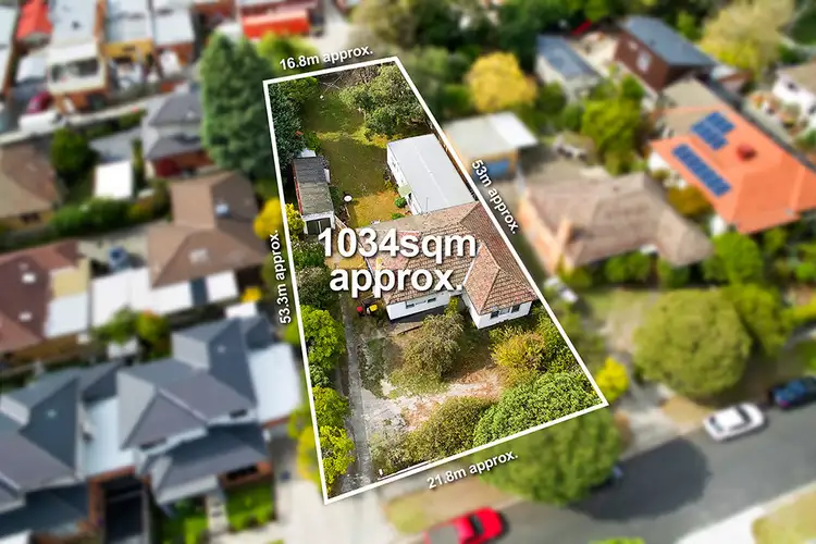 2 Fitzroy Grove, Chadstone VIC 3148