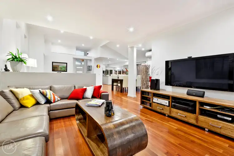 Sixth view of Homely house listing, 5 Longfield Court, Watsonia North VIC 3087