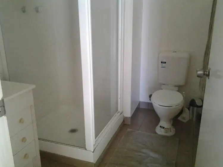 Seventh view of Homely house listing, 4 Lindeman Place, Emerald QLD 4720