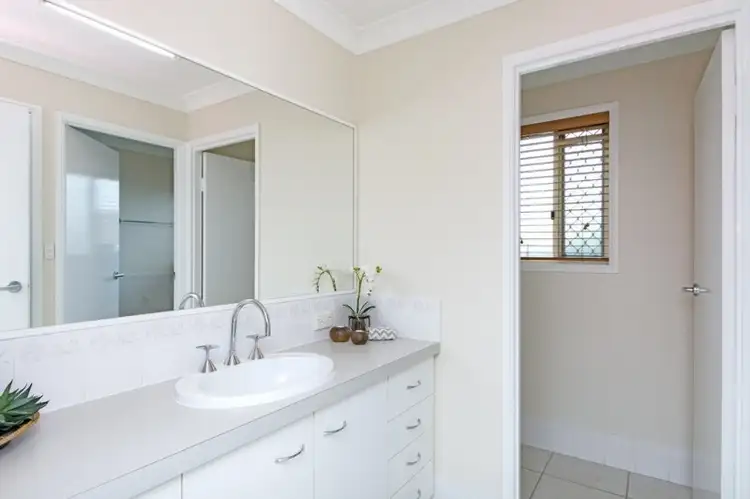 Fifth view of Homely house listing, 2/35 Kingston Drive, Flinders View QLD 4305