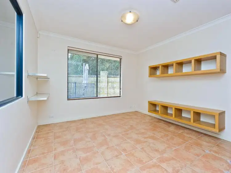 Sixth view of Homely house listing, 6 Florrie Court, Cloverdale WA 6105