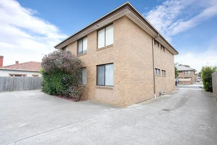 Main view of Homely apartment listing, 2/31 Ridley Street, Sunshine VIC 3020