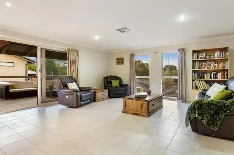 Fifth view of Homely house listing, 1/8 Reynolds Road, Wattle Glen VIC 3096