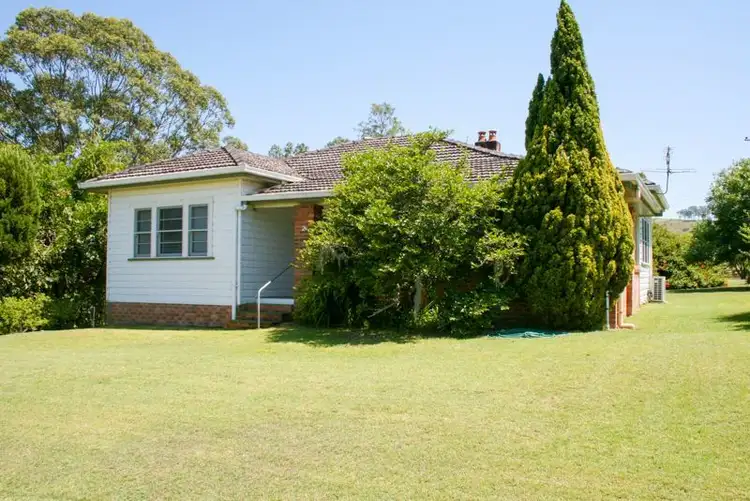 2 Church Street, Gresford NSW 2311