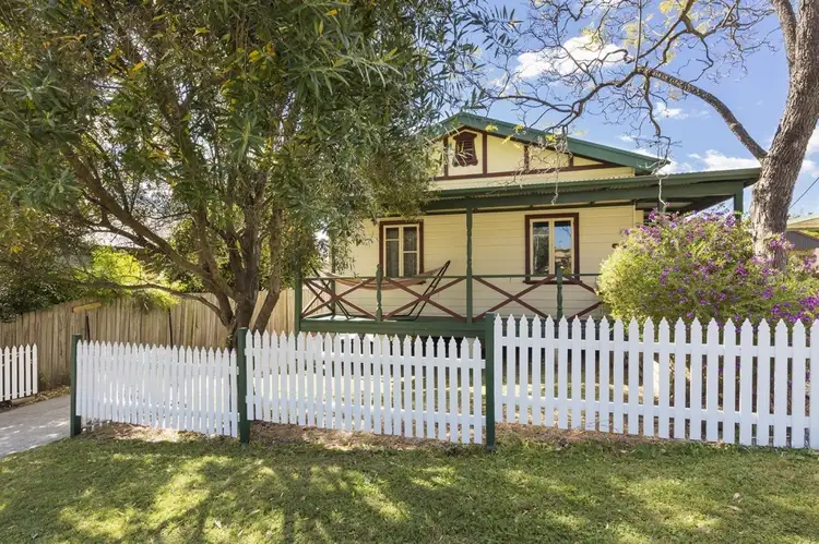 9 The Valley Road, Valley Heights NSW 2777