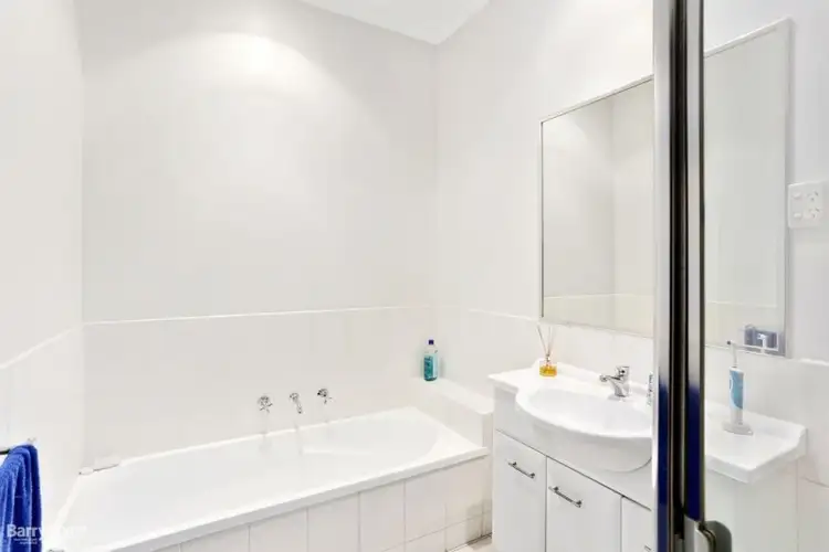 Sixth view of Homely unit listing, 2/6 Swinburne Avenue, Mooroolbark VIC 3138