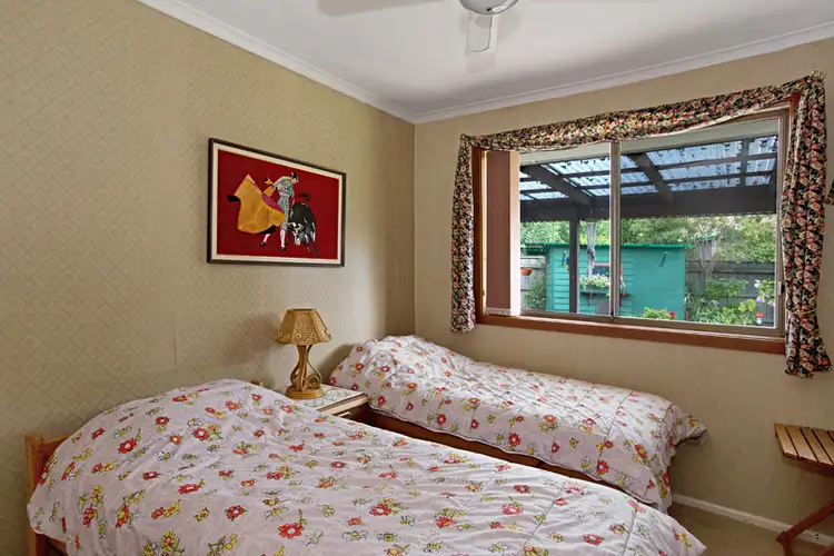 Fifth view of Homely house listing, 10 Hendra Grove, Ringwood VIC 3134