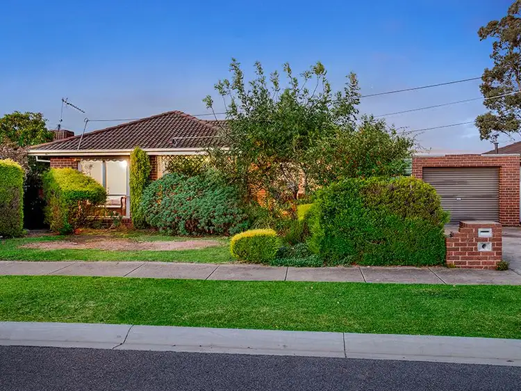 27 Barrot Avenue, Hoppers Crossing VIC 3029