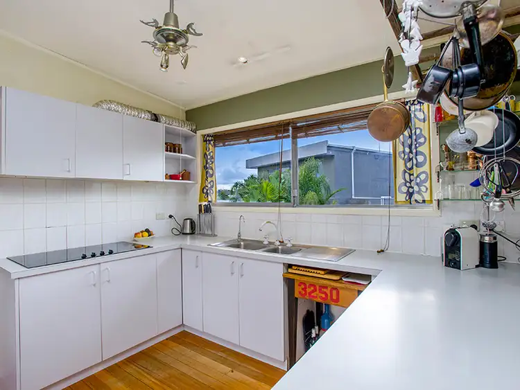 Third view of Homely house listing, 2 Newlands Court, Box Hill South VIC 3128