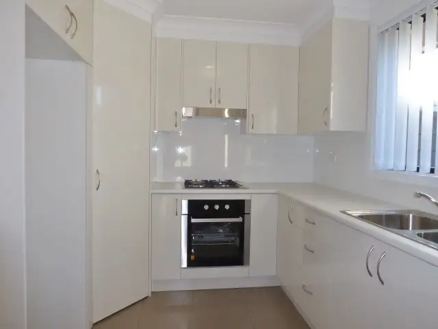 Sixth view of Homely villa listing, 8/95 Gibson Street, Goulburn NSW 2580