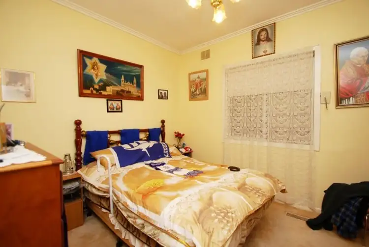 Fifth view of Homely house listing, 1 Lindsay Street, Glenroy VIC 3046