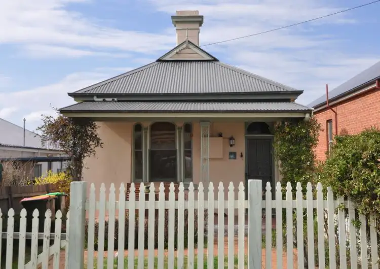 188 Peel Street, Bathurst NSW 2795